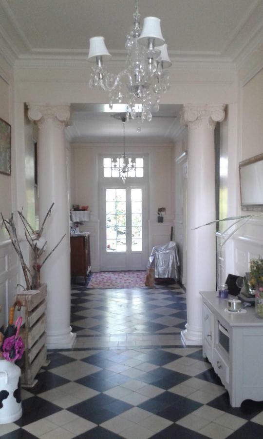 Vanille Bourbon Montauban Buitenkant foto